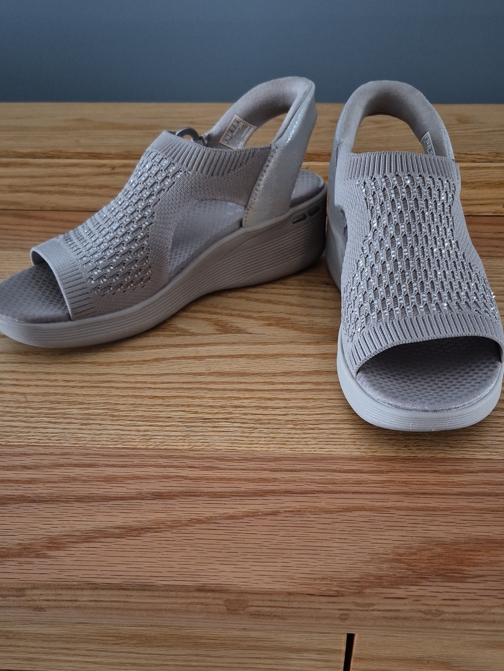 SKETCHERS, MARTHA STEWART sandals, Step in, Beige, Size 10, Almost New!